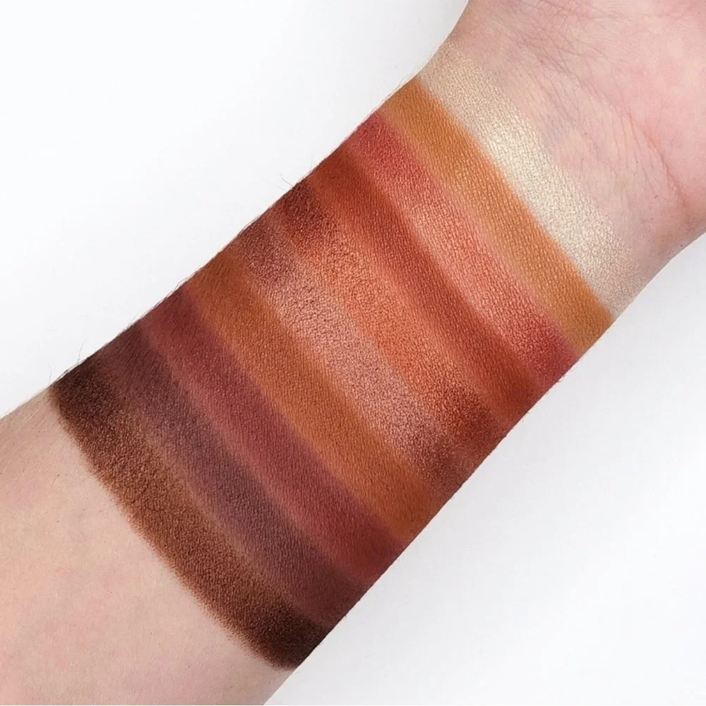 Crown Pro Eyeshadow‎ Pallet. New in box